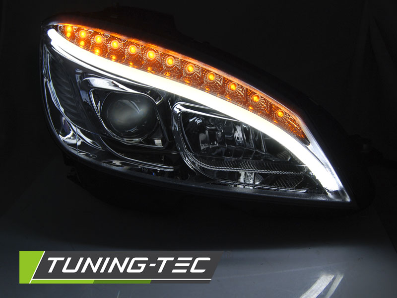 Scheinwerfer LED Tagfahrlicht Optik für Mercedes C-Klasse W204 Bj. 07-10 Chrom LTI