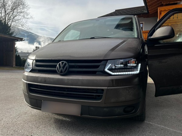 Voll LED Scheinwerfer Tagfahrlicht für VW T5 GP Facelift Bj. 10-15 Schwarz mit dynamischem LED Blink