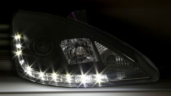 Scheinwerfer LED Tagfahrlicht Optik für Ford Focus MK1 Bj. 98-01 Schwarz