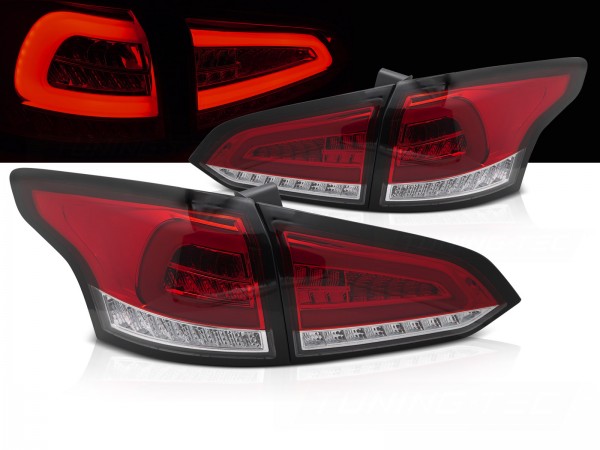Voll LED Lightbar Rückleuchten für Ford Focus MK3 Turnier Bj. 11-18 Rot/Chrom