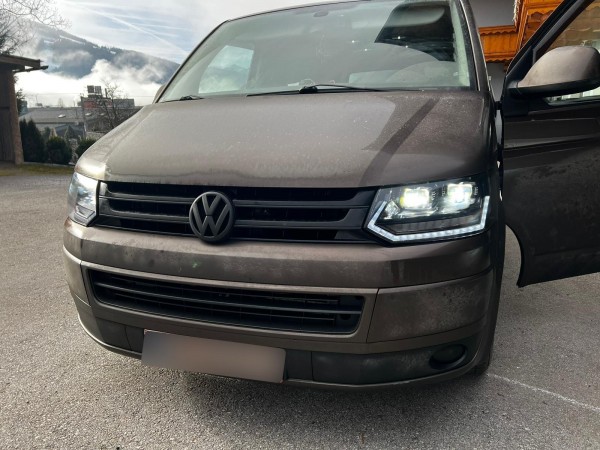 Voll LED Scheinwerfer Tagfahrlicht für VW T5 GP Facelift Bj. 10-15 Schwarz mit dynamischem LED Blink