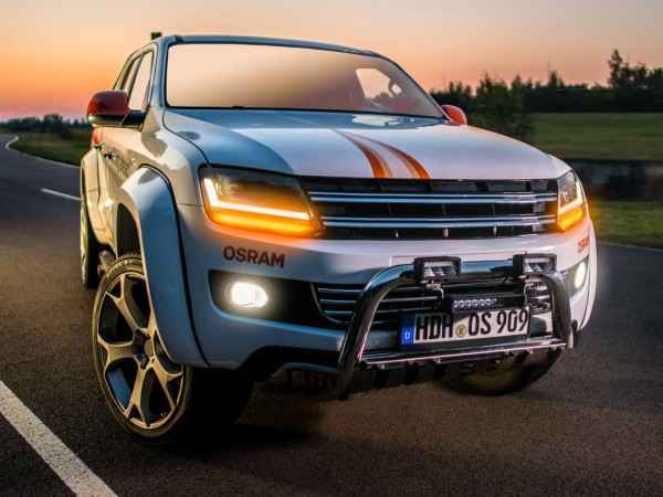 OSRAM LEDriving® Voll LED Scheinwerfer für VW Amarok Schwarz Edition Halogen Upgrade