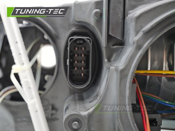 Scheinwerfer Halogen Links für Skoda Octavia 3 5E Bj. 12-17 Motor DRL H7 H15