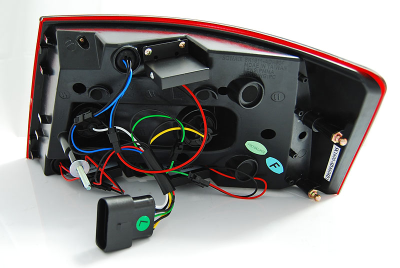 LED Lightbar Rückleuchten für Audi A6 C6 4F Limo Bj. 04-08 Chrom 6-PIN