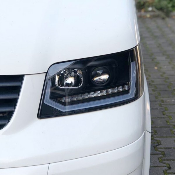 Scheinwerfer DRL LED Tagfahrlicht für VW T5 Bj. 03-09 Schwarz im T6 Design