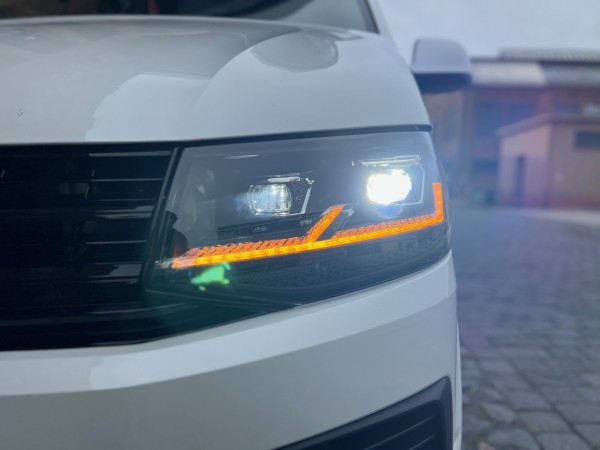 Voll LED Scheinwerfer Tagfahrlicht für VW T6 Bj. 15-19 Schwarz mit LED Blinker