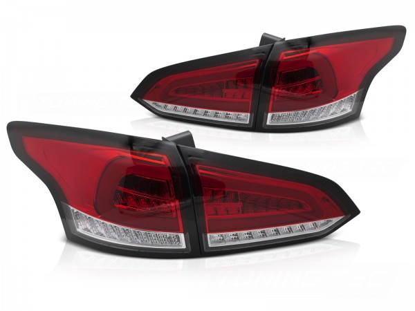 Voll LED Lightbar Rückleuchten für Ford Focus MK3 Turnier Bj. 11-18 Rot/Chrom