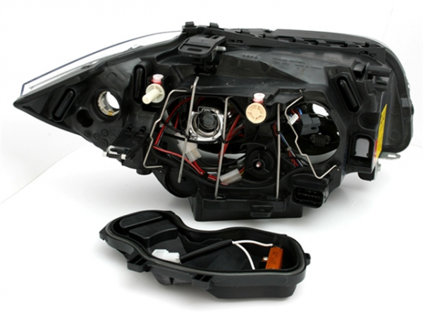 Scheinwerfer LED Angel Eyes für BMW 1er E81 E82 E87 E88 Bj. 04-11 Silber