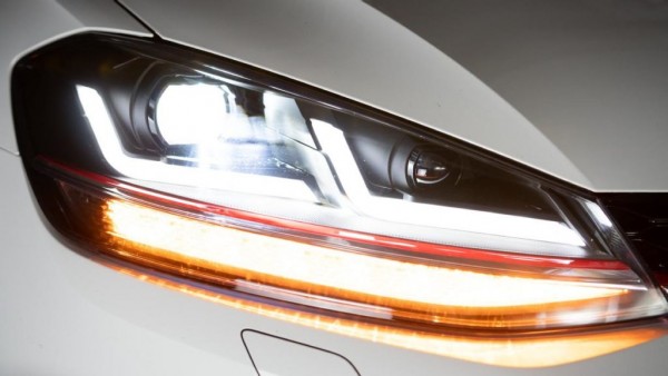 OSRAM LEDriving® Voll LED Scheinwerfer für VW Golf 7.5 VII Facelift Bj. 17-20 Schwarz Rot